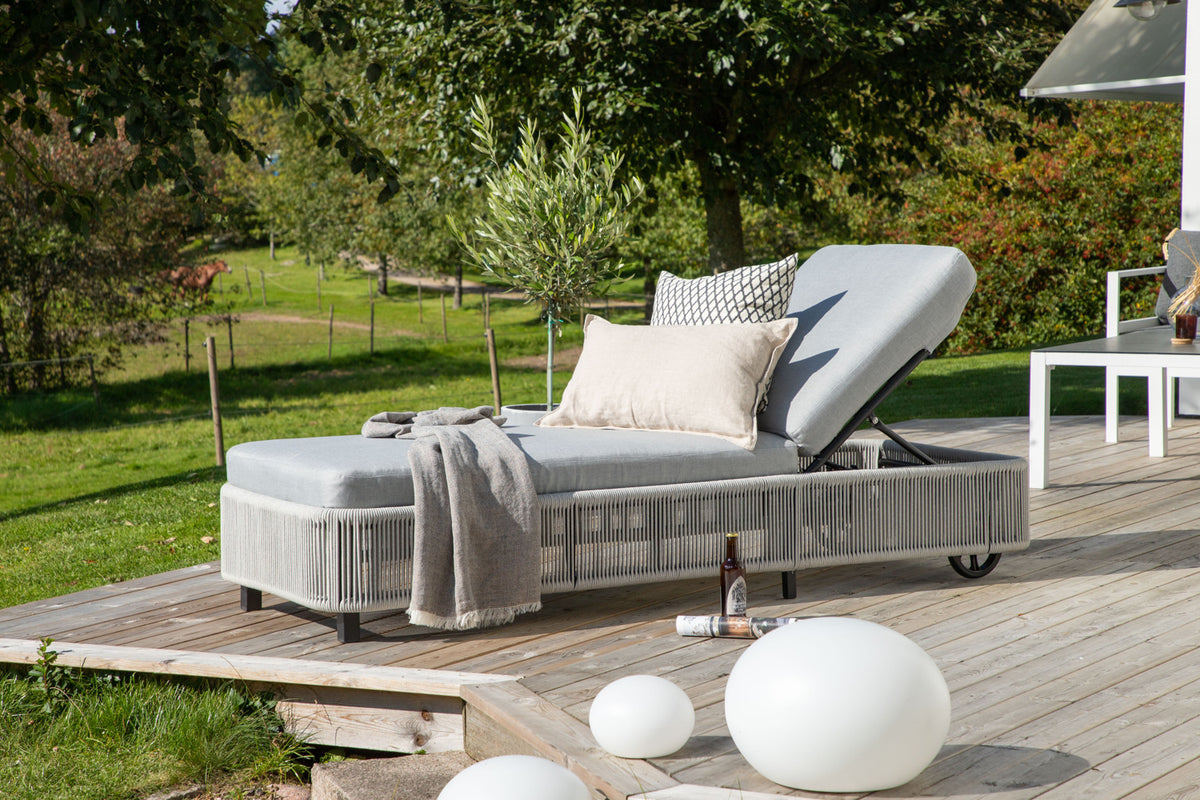 Virya Sunbed Black