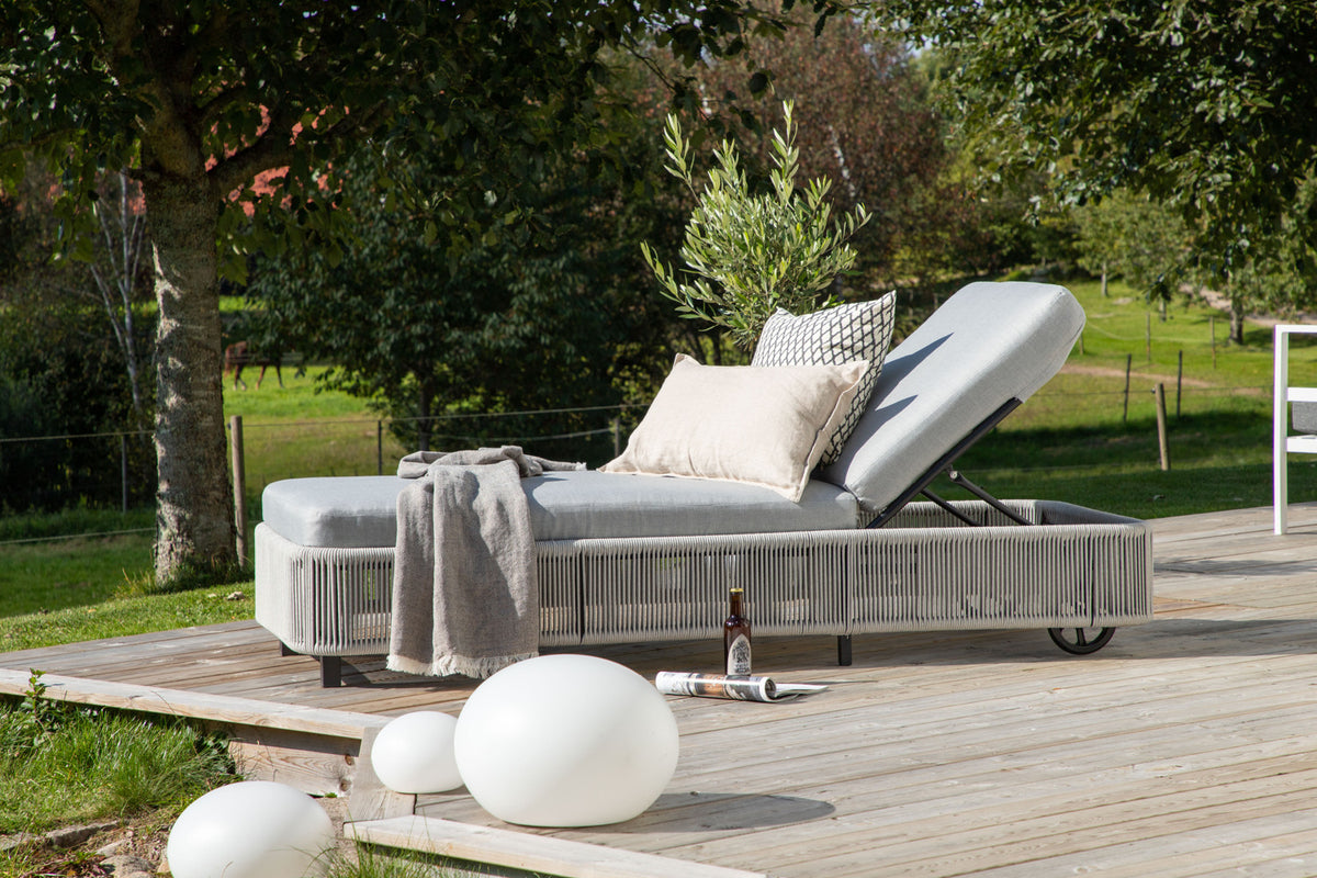 Virya Sunbed Black