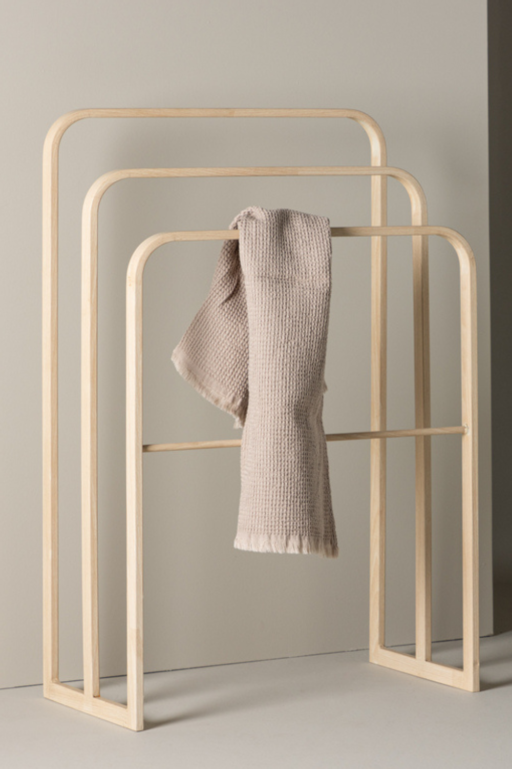 Drammen Clothes hanger 30 x 54 x 85
