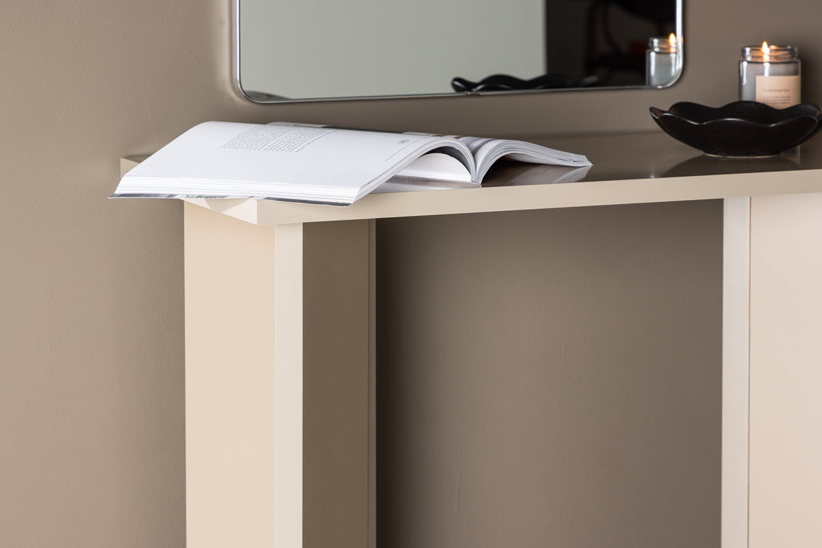 Varaa ennakkoon Kristiansund Desk Beige