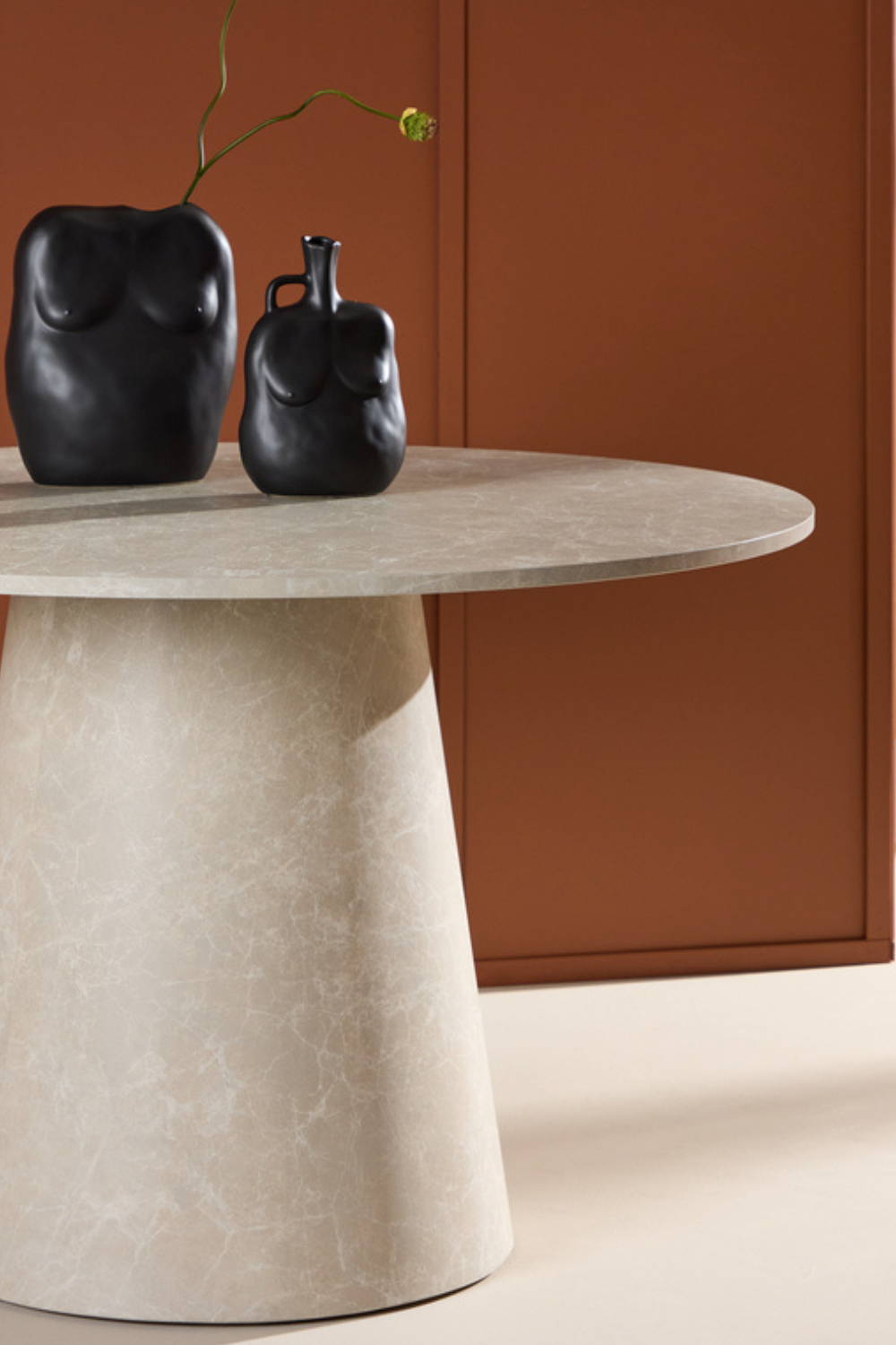 Forudbestil Lanzo Rundt Spisebord Beige