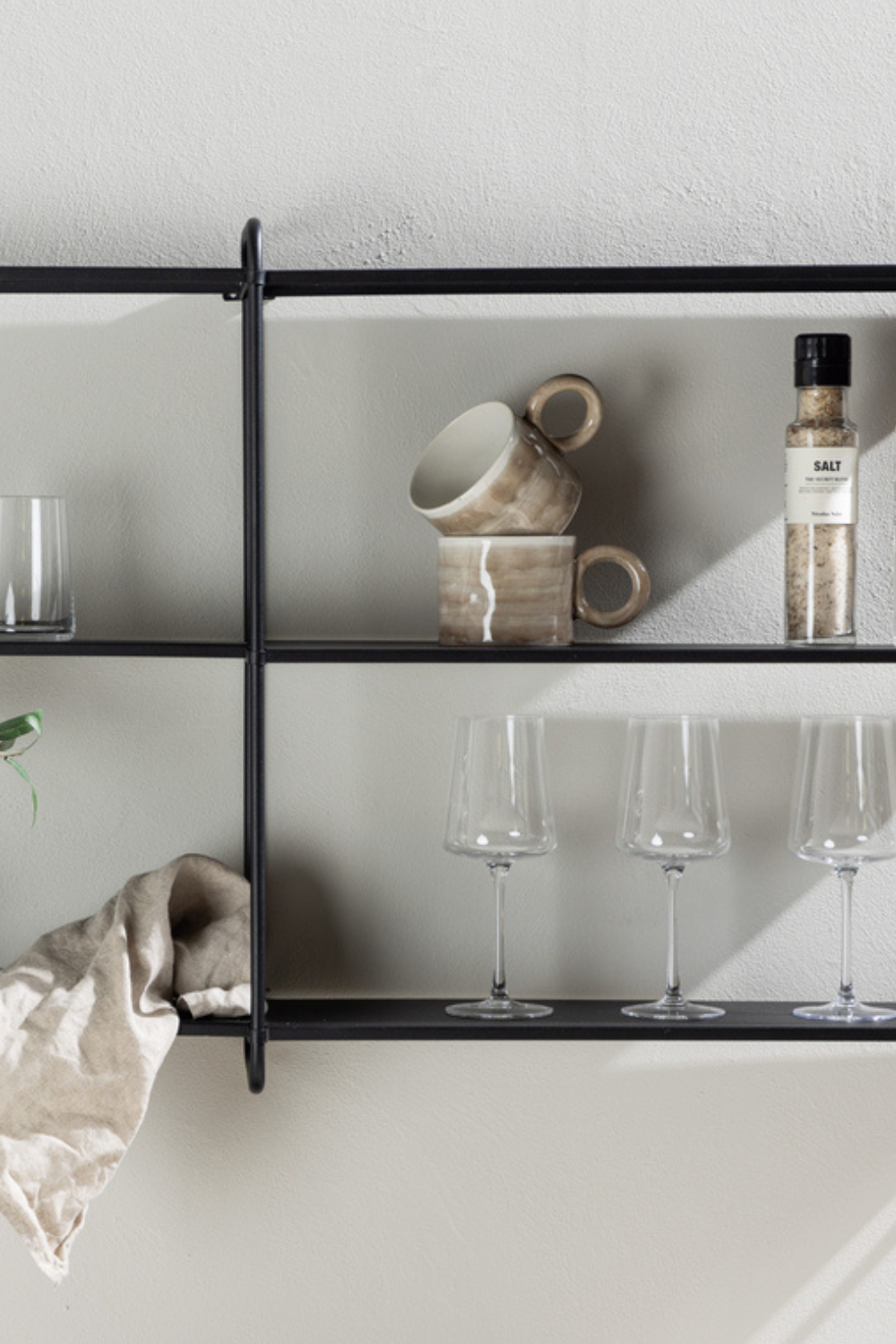 Slutsåld Lyon Hylla 63x122 Svart
