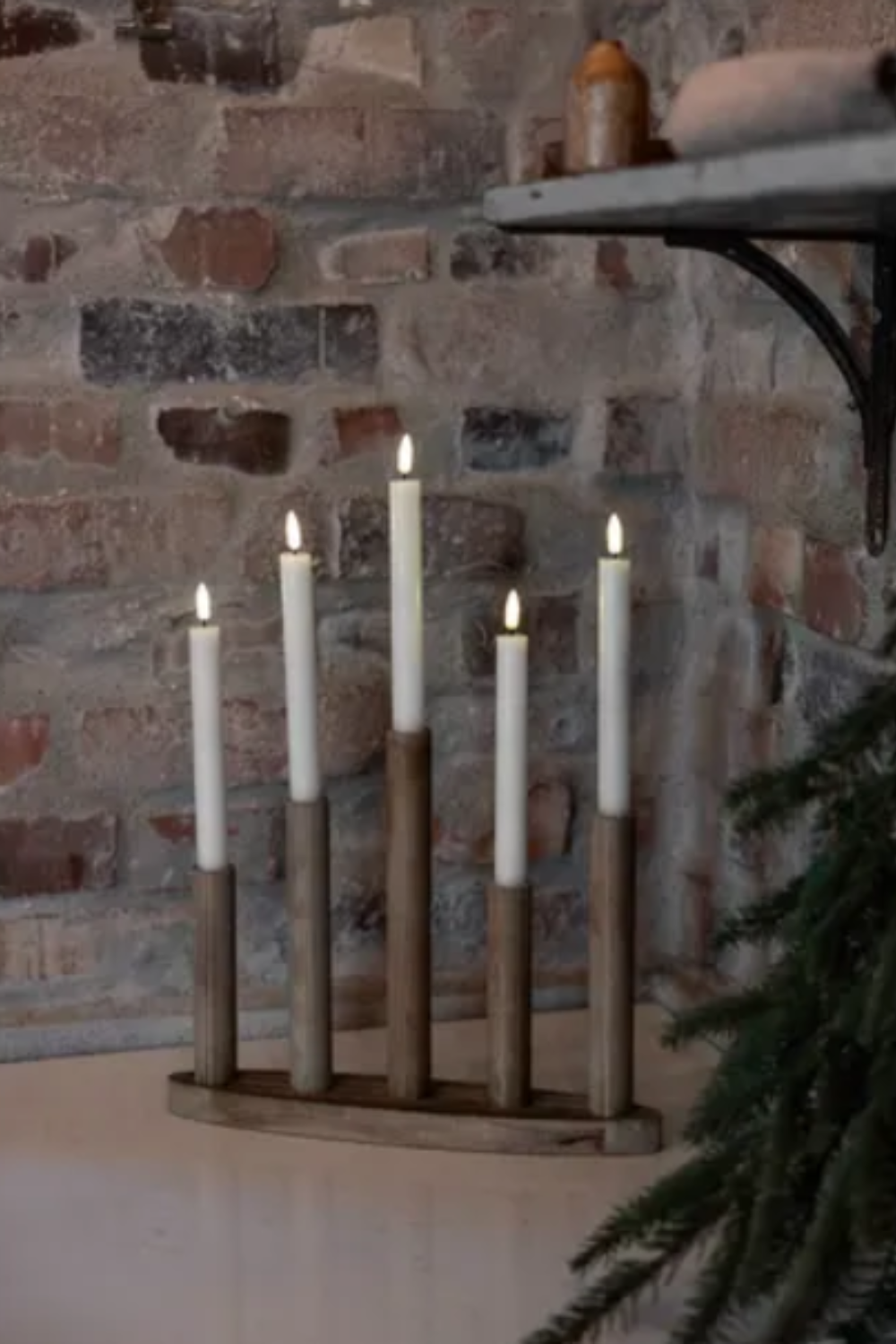 Milo Sladdlös Adventljusstake Brun