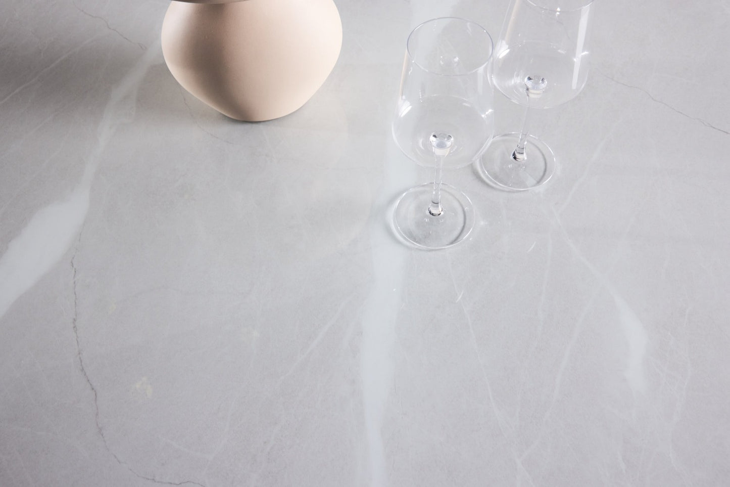 Härön Runda Matbord