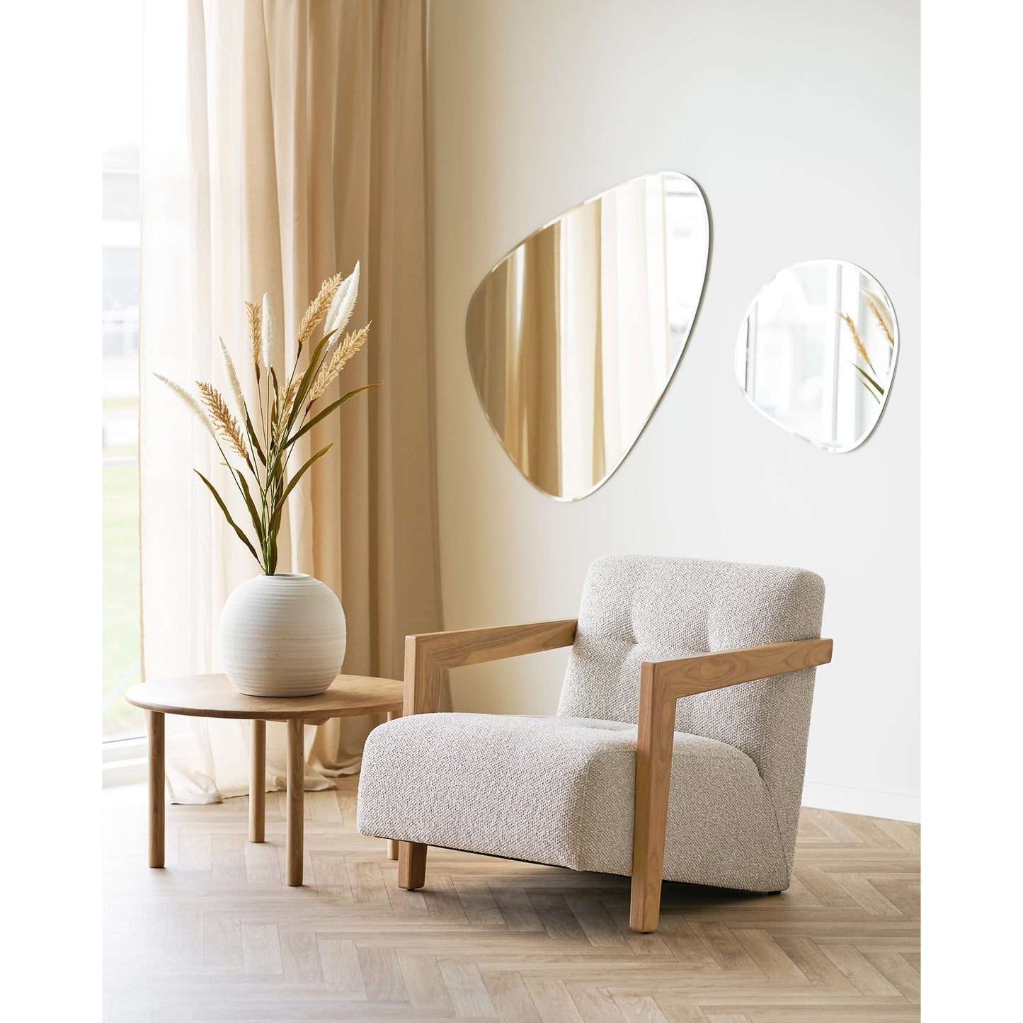 Pre-order Caracas Lounge Chair