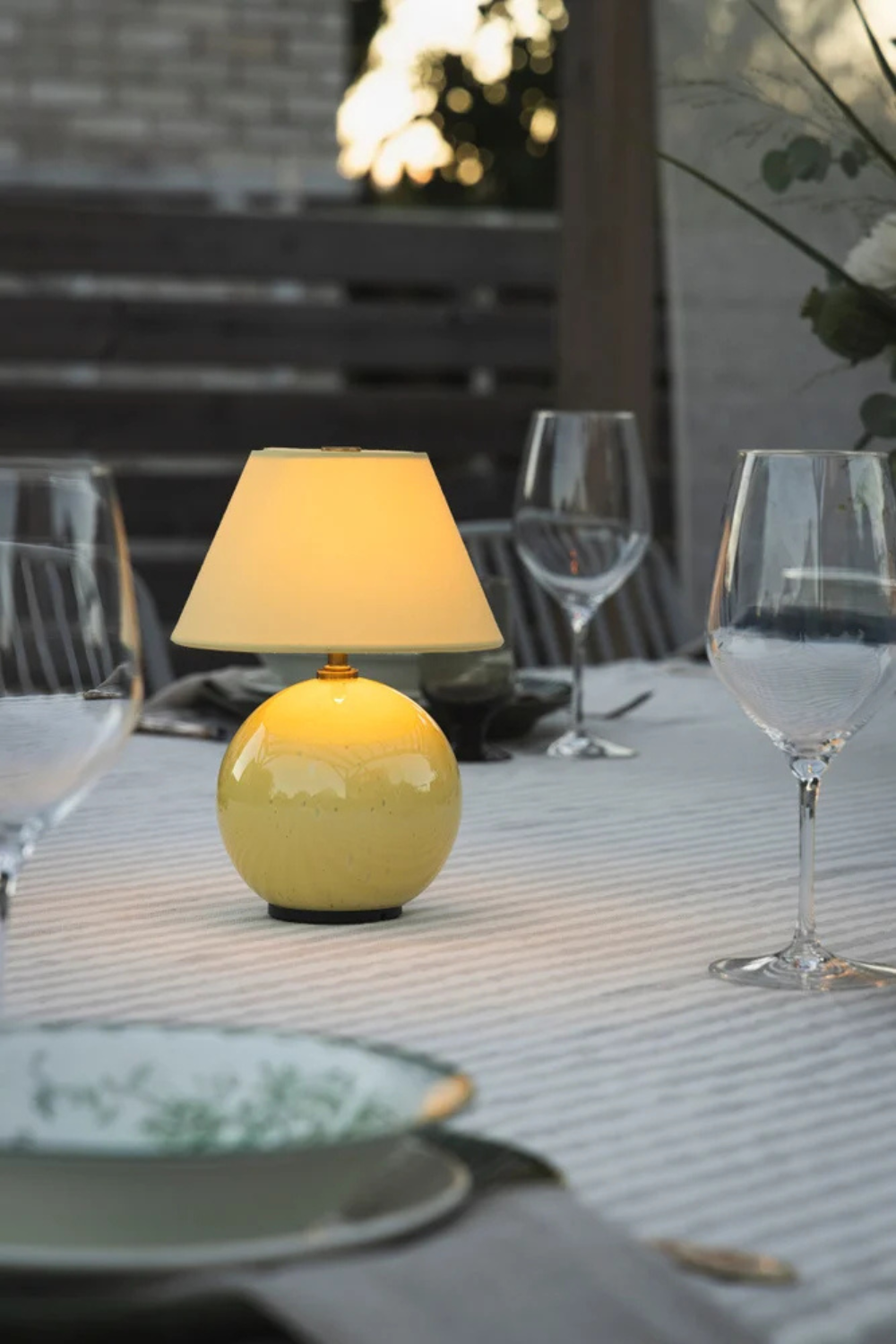 Portabel Bordslampa Iris 16cm Gul