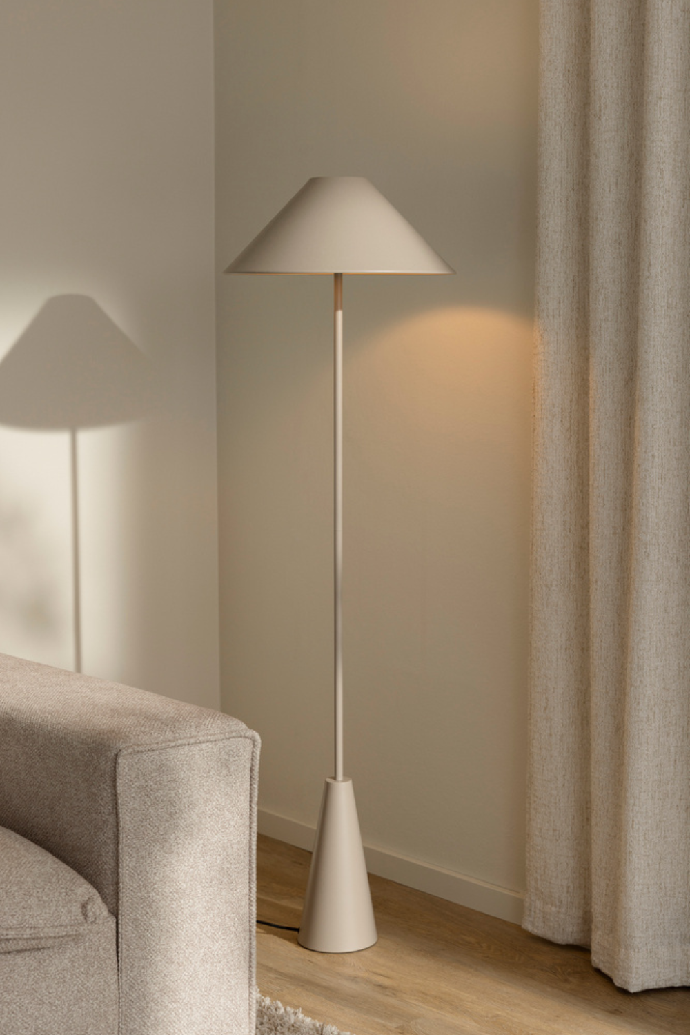 Cannes Golvlampa Beige
