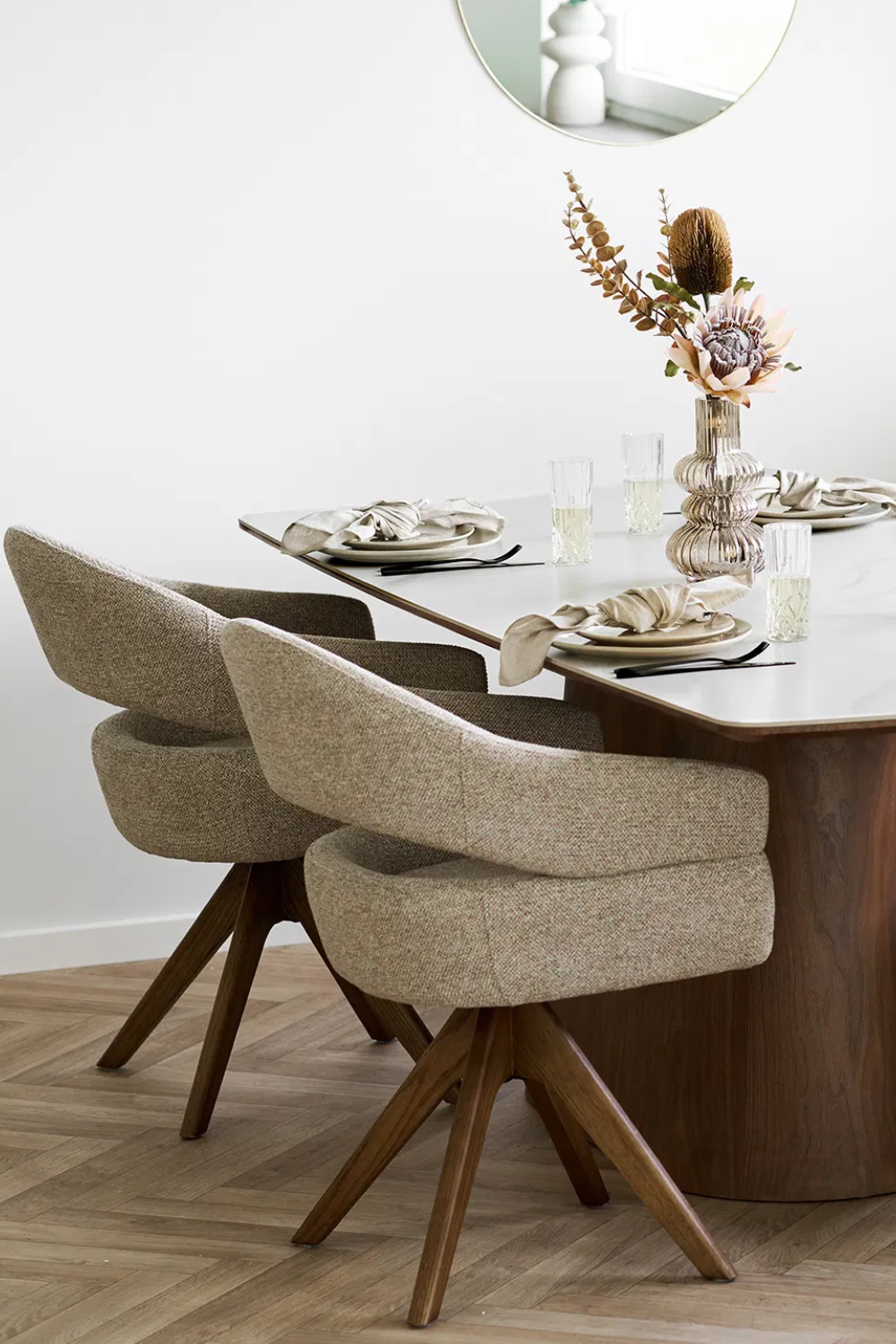 Förhandsboka Dover Matstol - Mörkbrun