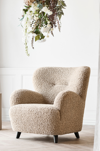 Lunaro Lounge Chair