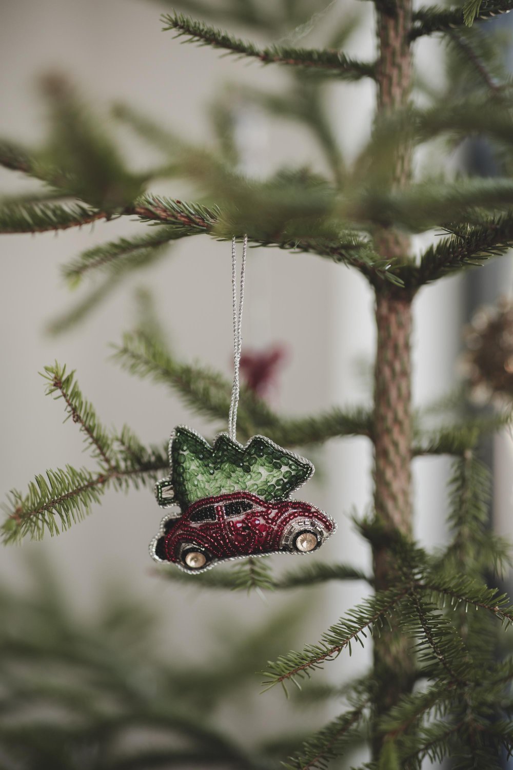 Car with tree  Julgransdekoration