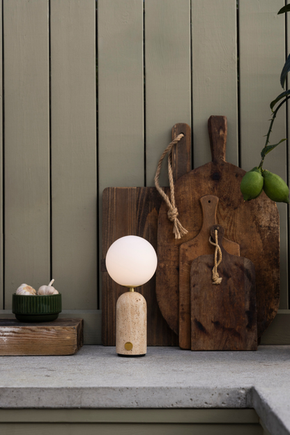 Förhandsboka Torrano Portabel Bordslampa Travertin