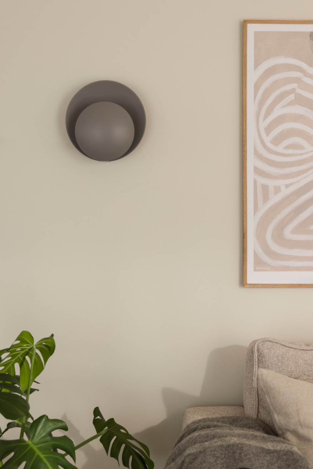 Orbit Vägglampa Grå