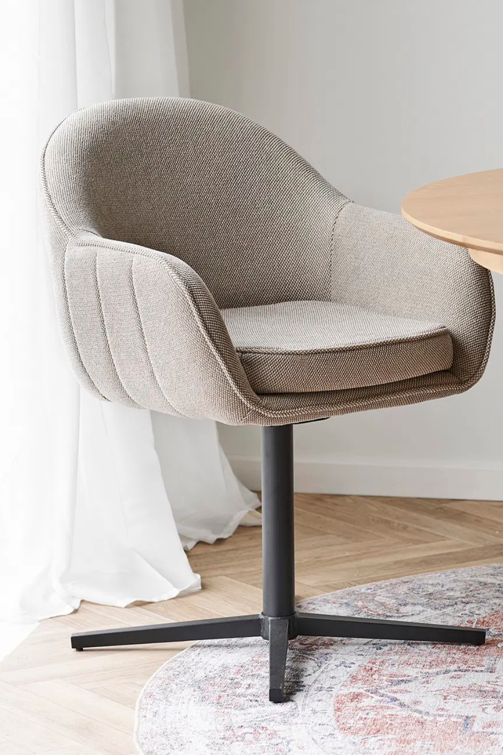 Tamera Snurrbar Matstol