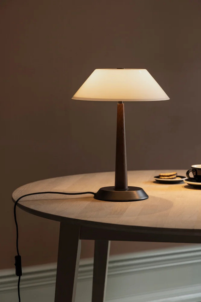 Bordslampa Ligna 29 Brunbetsad ek/bronze