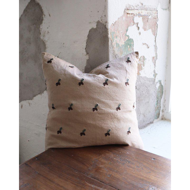 Förhandsboka Acorn kuddfodral 45x45cm