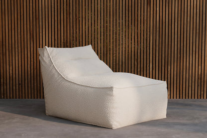 Förhandsboka Redang Solstol Bouclé