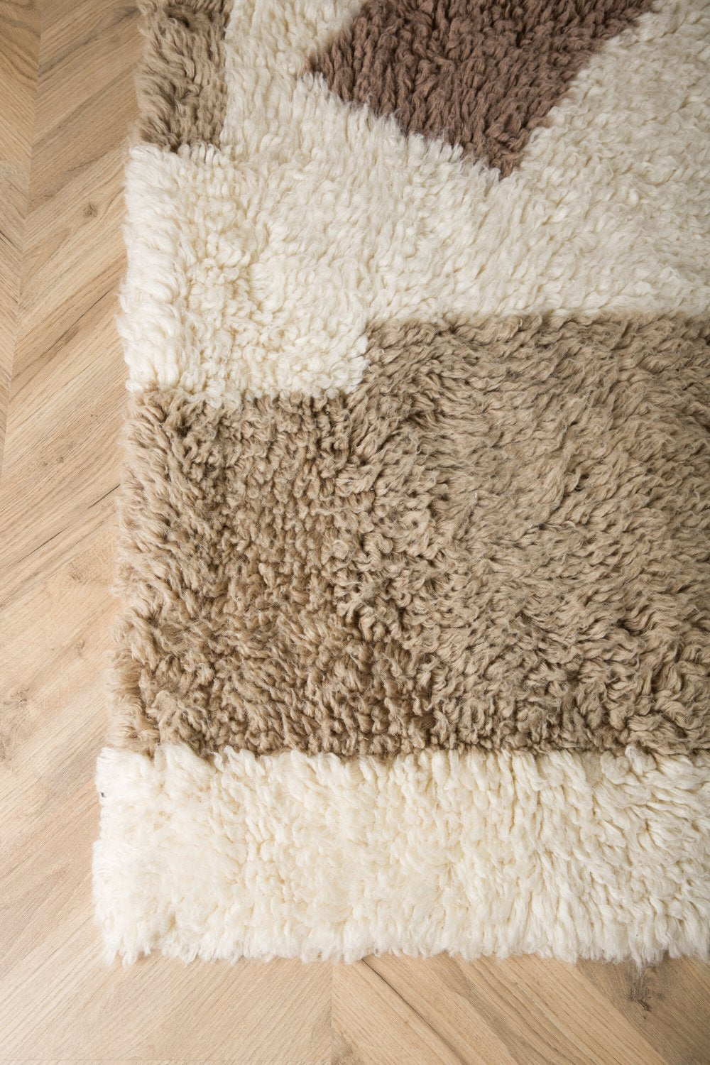 Nestor Carpet 230 x 160cm