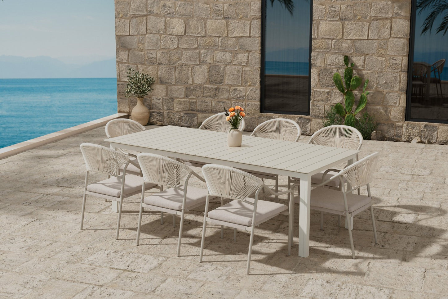 Levels Matbord med Paros Stolar