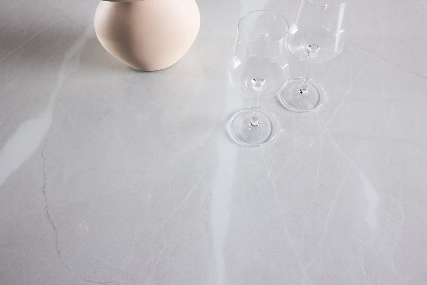 Härön Runda Matbord