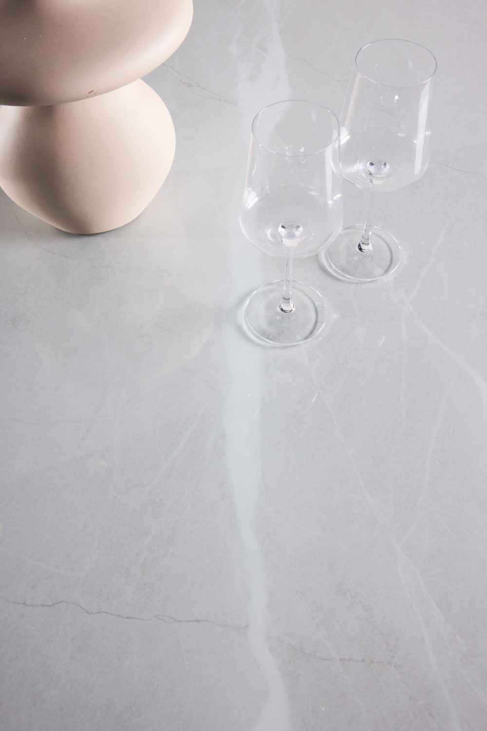 Härön Runda Matbord