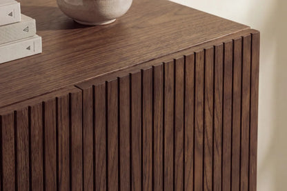 Björkön Skåp 80x30x103 Mocca