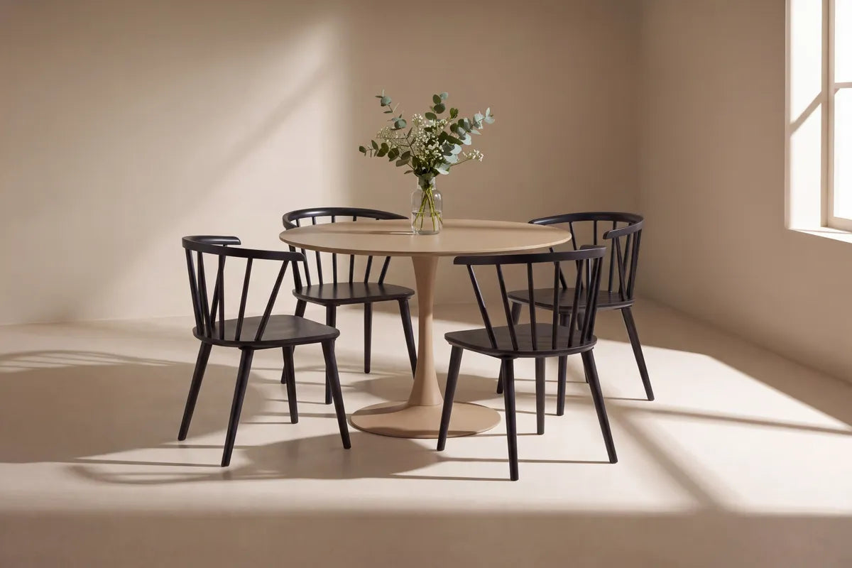 Bobby & Glade Matstolar 2-pack Black + Runda Matbord ⌀100 Beige